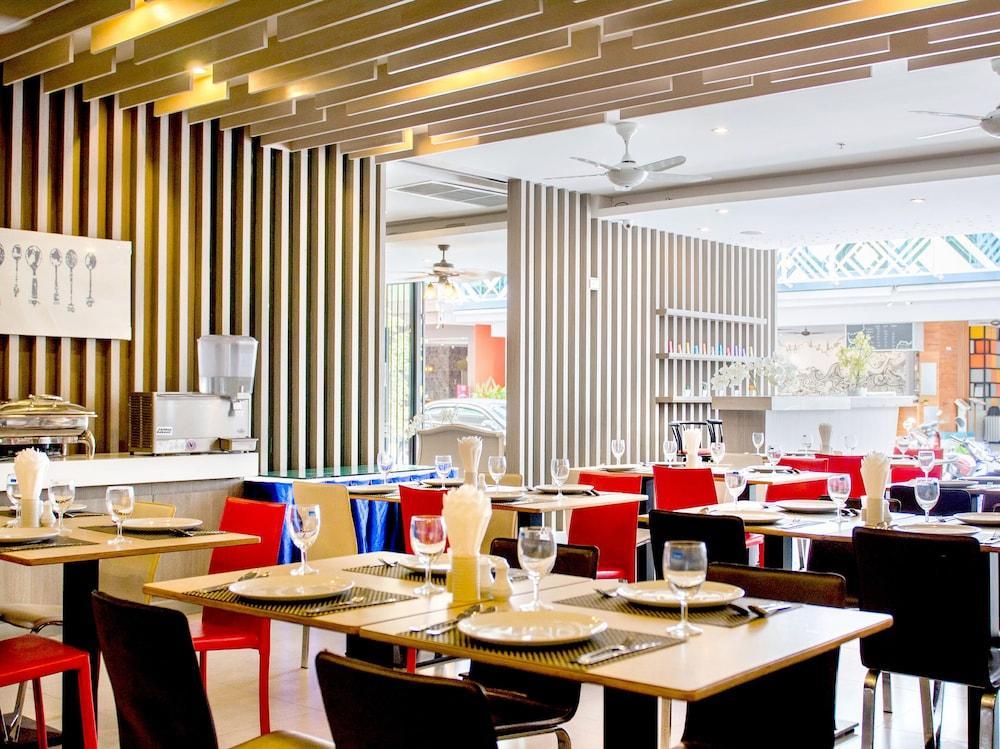 Mirage Express Patong Phuket Hotel Ngoại thất bức ảnh