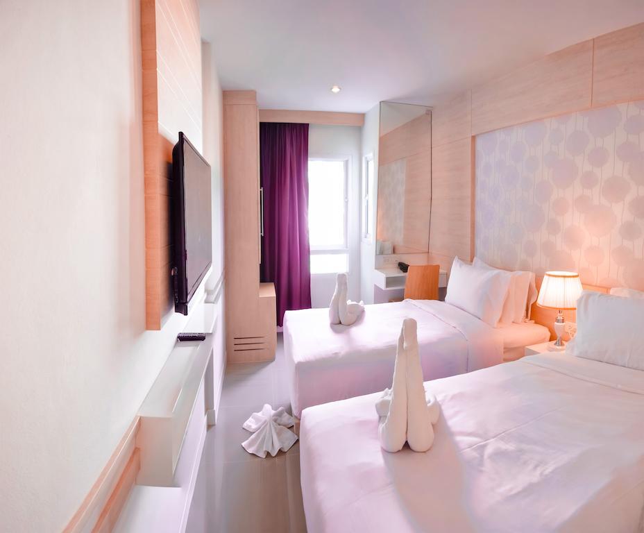 Mirage Express Patong Phuket Hotel Ngoại thất bức ảnh