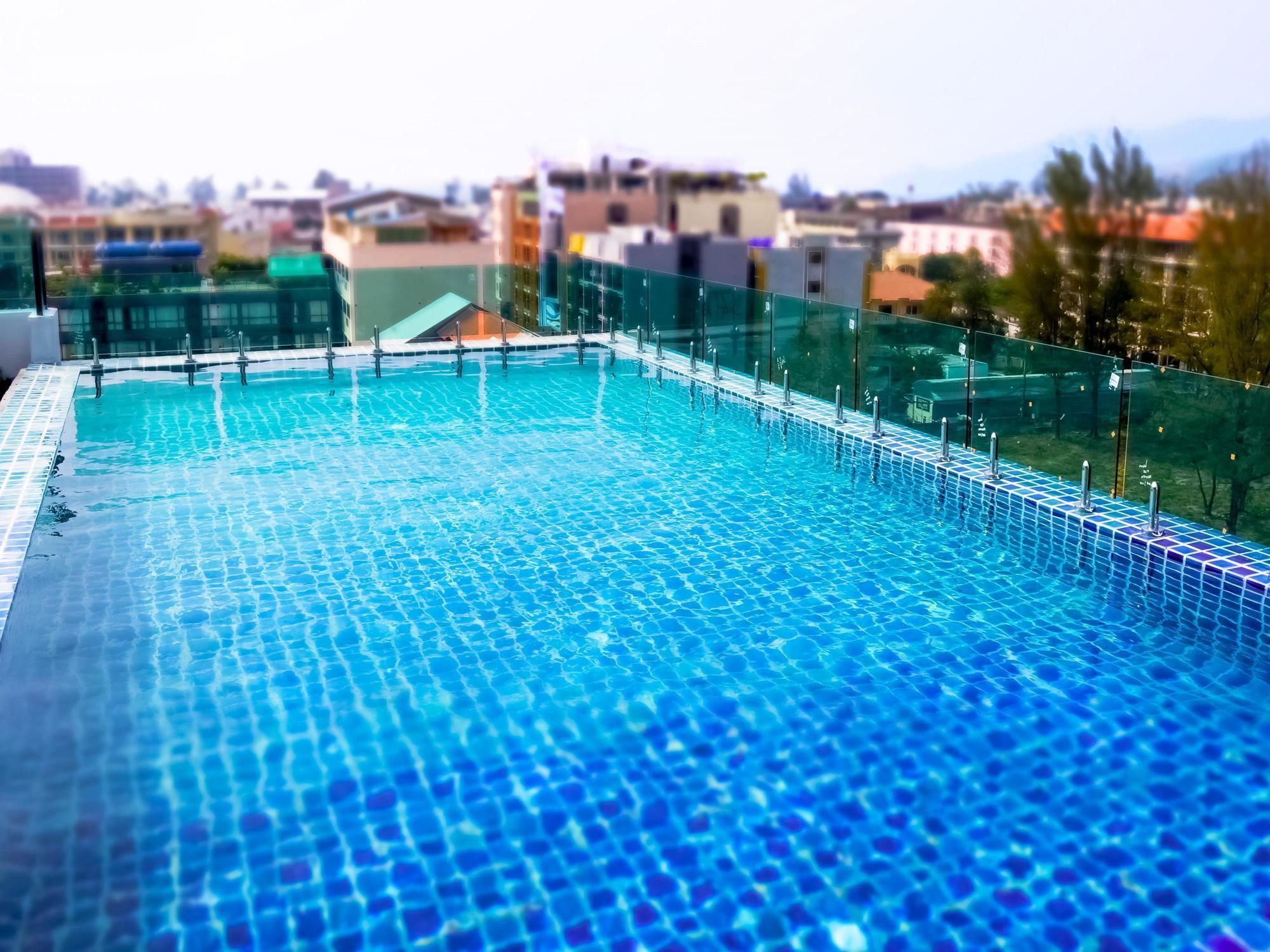 Mirage Express Patong Phuket Hotel Ngoại thất bức ảnh