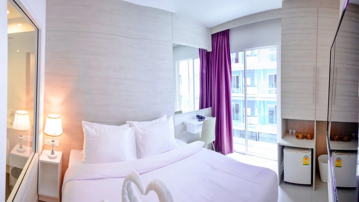 Mirage Express Patong Phuket Hotel Ngoại thất bức ảnh