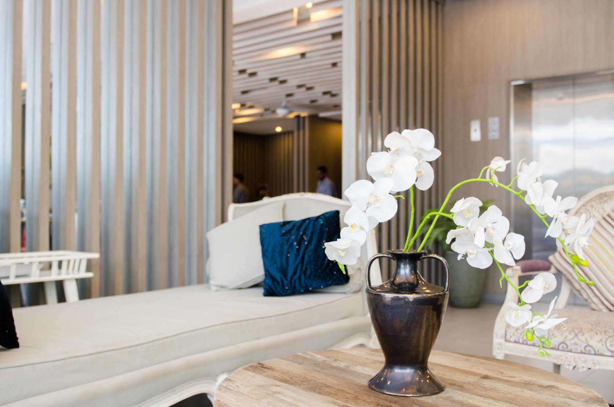 Mirage Express Patong Phuket Hotel Ngoại thất bức ảnh