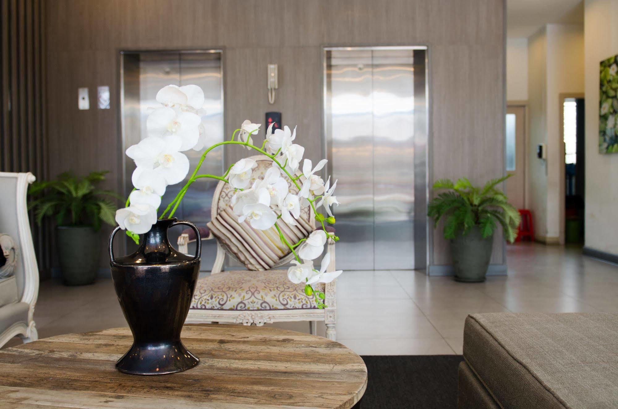 Mirage Express Patong Phuket Hotel Ngoại thất bức ảnh