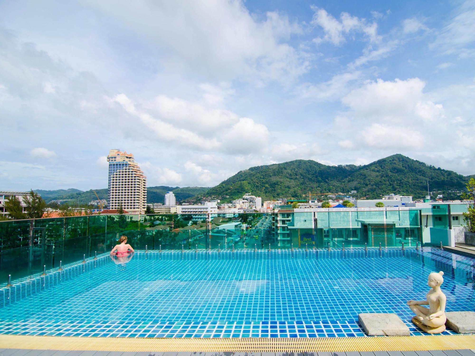 Mirage Express Patong Phuket Hotel Ngoại thất bức ảnh