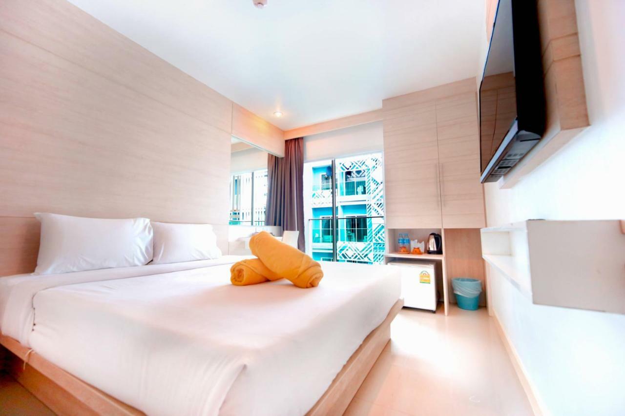 Mirage Express Patong Phuket Hotel Ngoại thất bức ảnh